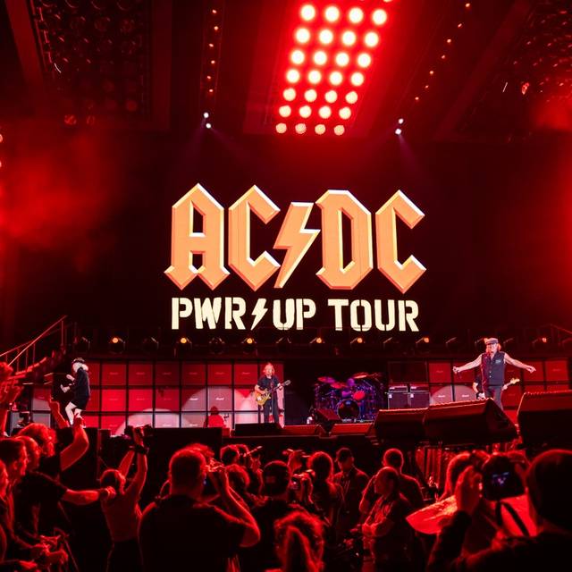 AC/DC Live in Düsseldorf 08.07.2025 Merkur Spielarena Bühnenbild