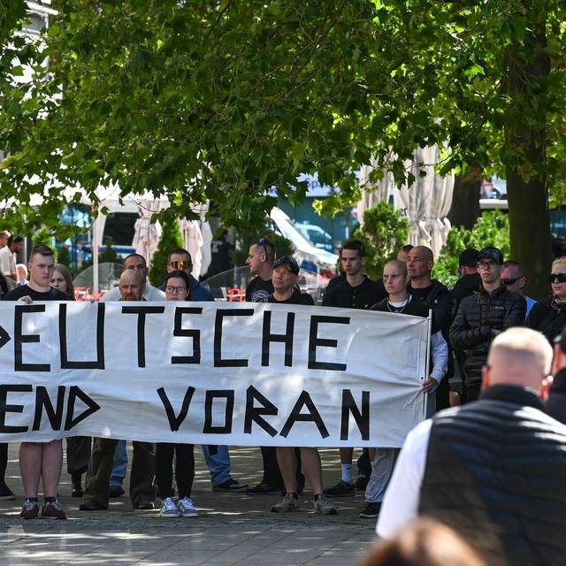 Rechte Gegendemonstration - CSD in Magdeburg