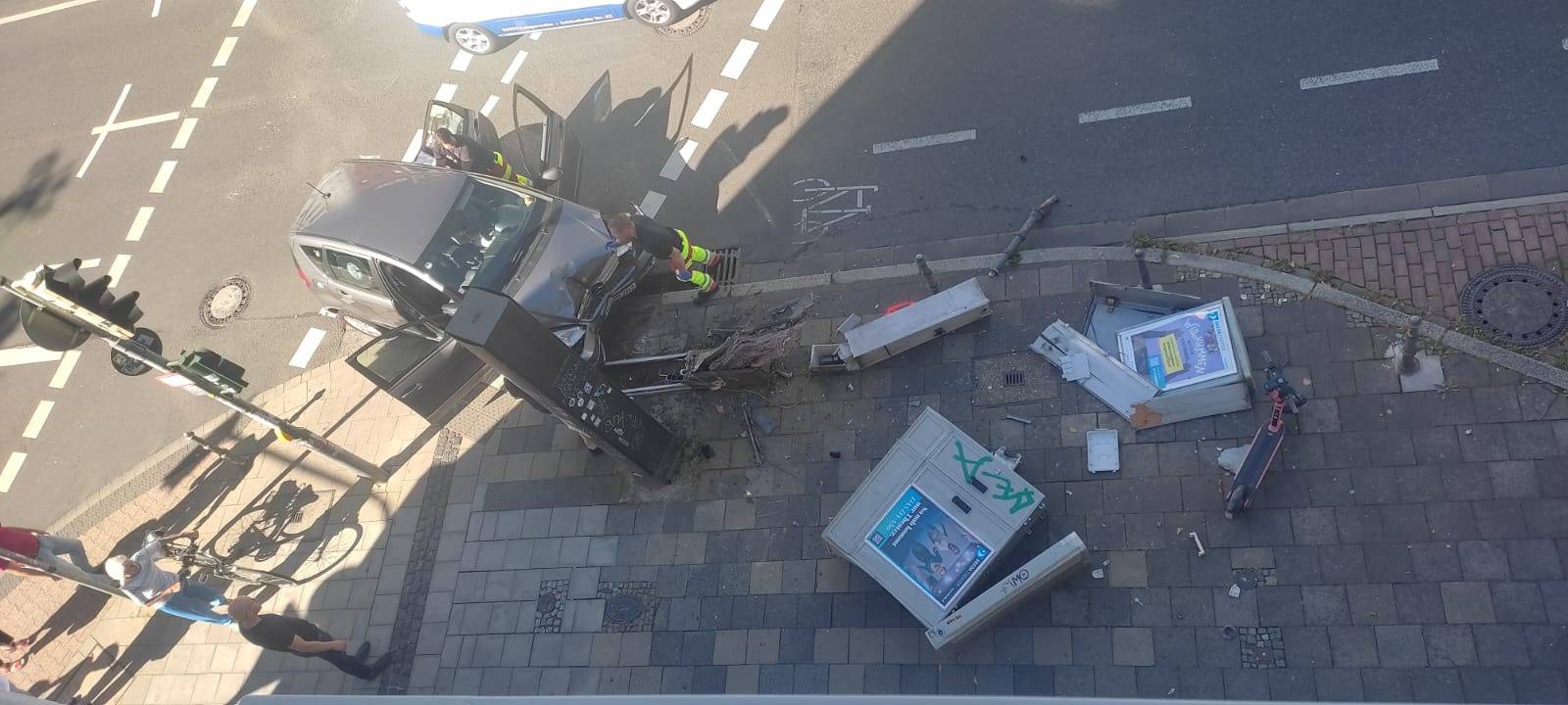 Schwerer Unfall Wilhelmstraße, dadurch auch Stromausfälle