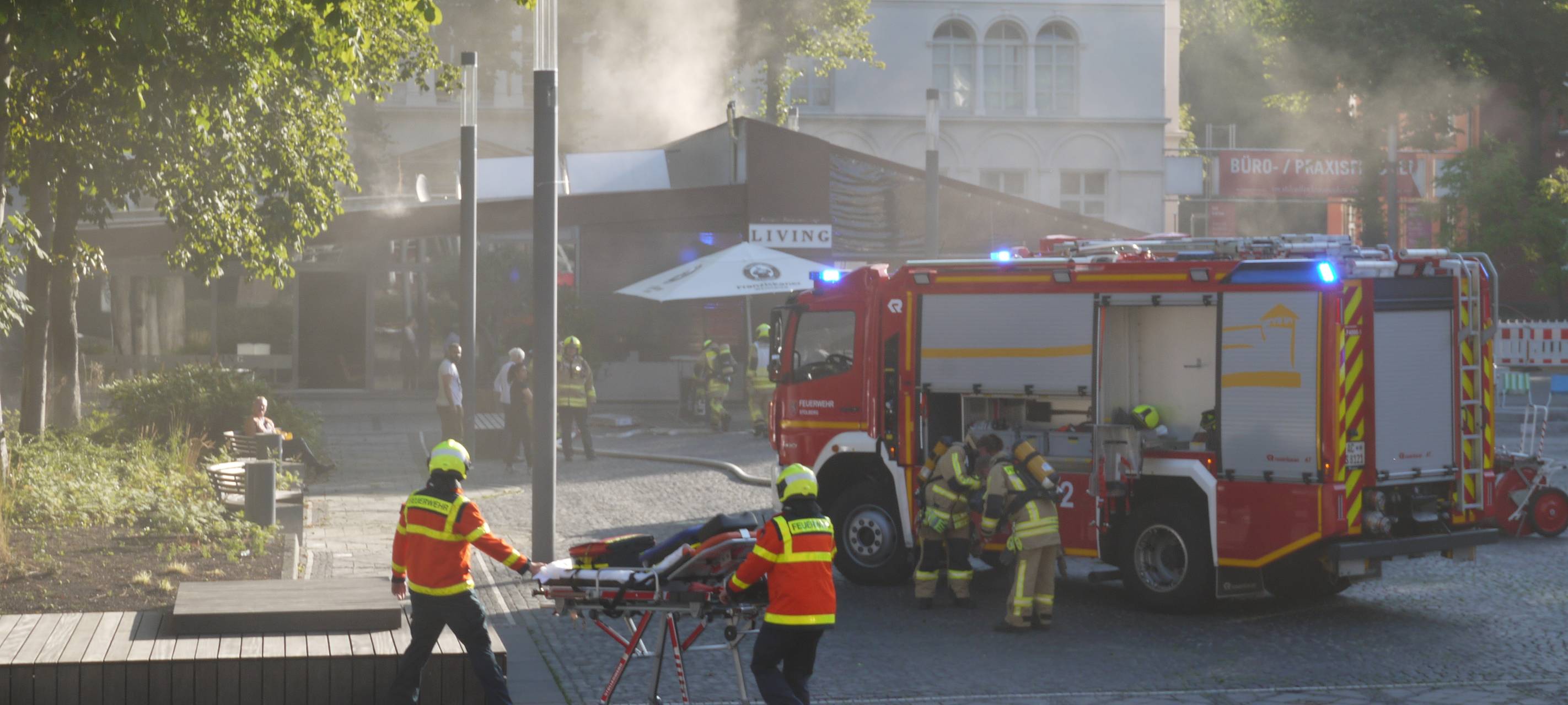 Feuer im "Living im Kupferpavillon"