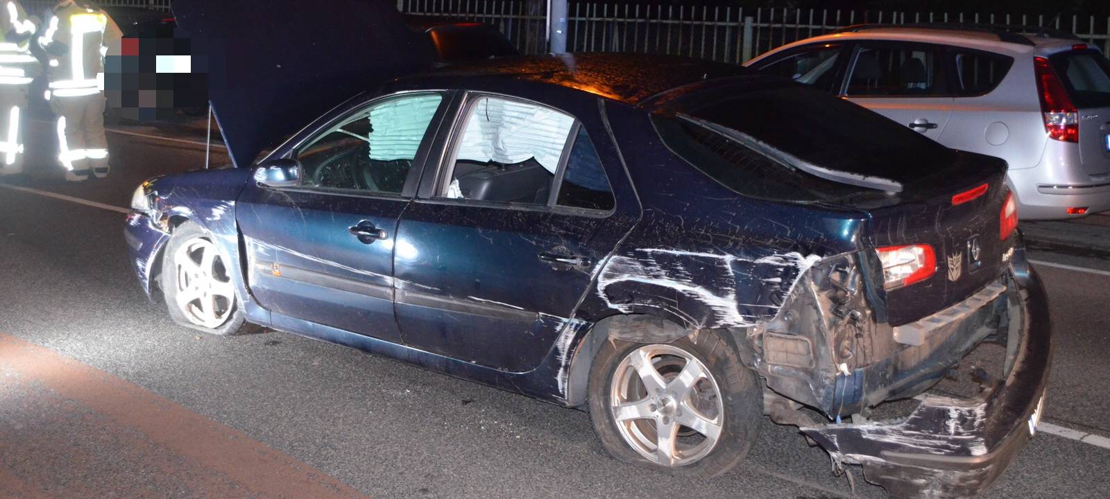Auto prallt gegen Hauswand in Stolberg