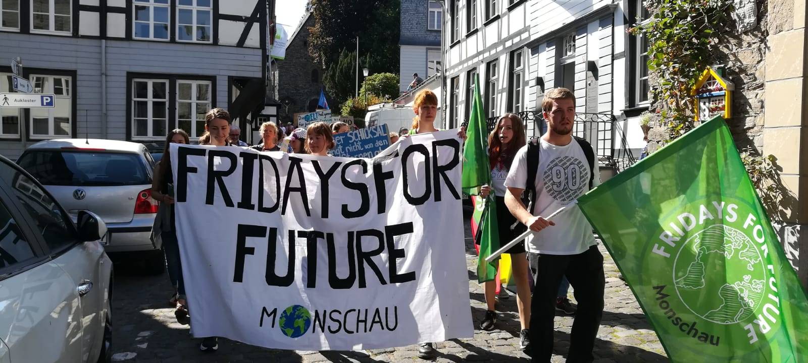 Fridays For Future: 100 in Monschau