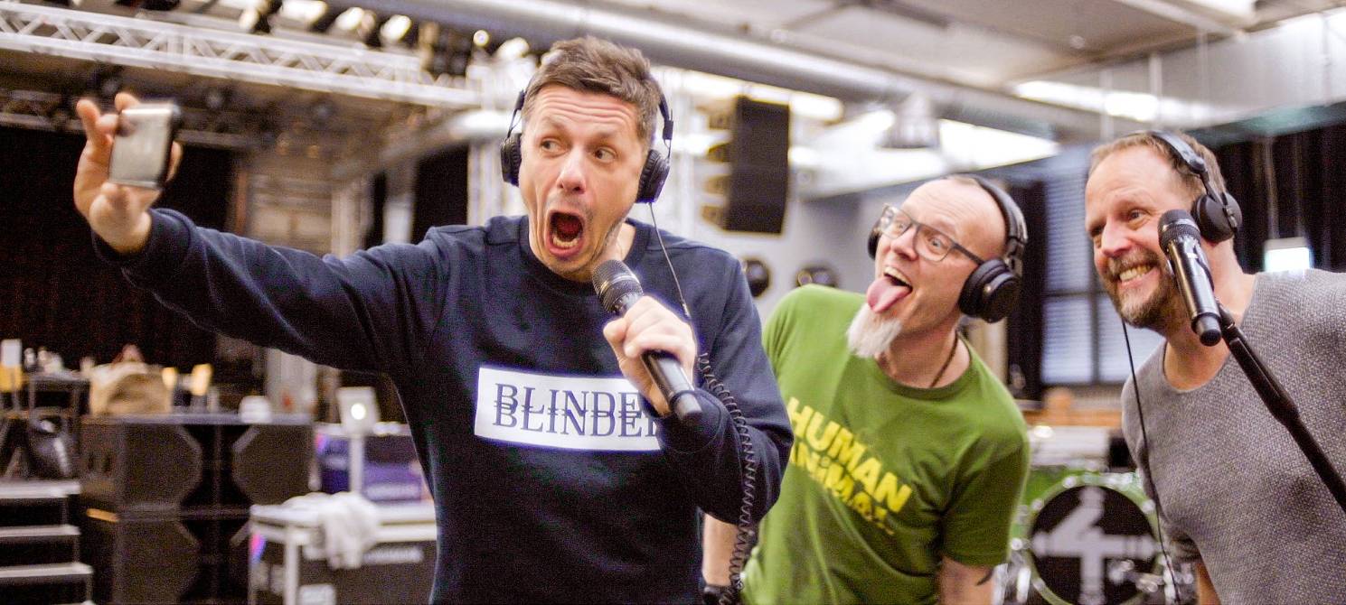 Thomas D., Smudo und Michi Beck geben am Mikrofon alles.