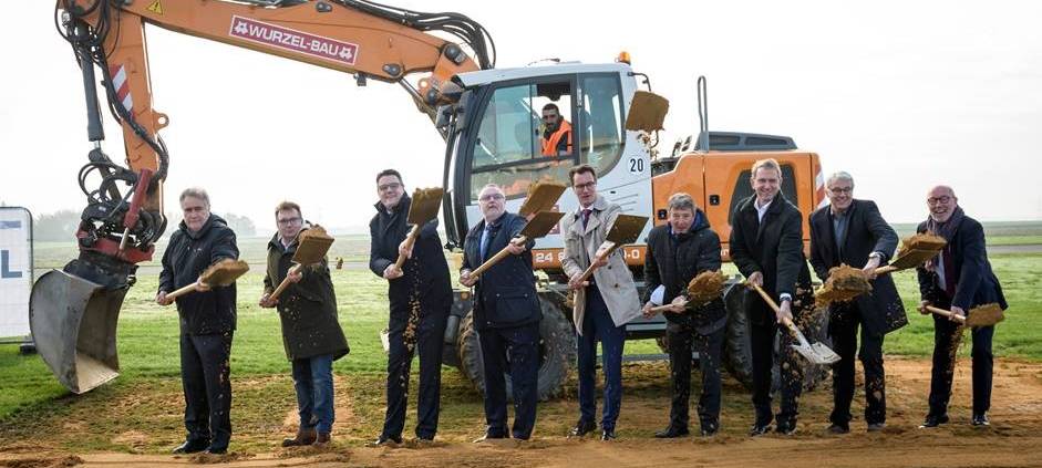Spatenstich zum Ausbau des Flugplatzes Merzbrück