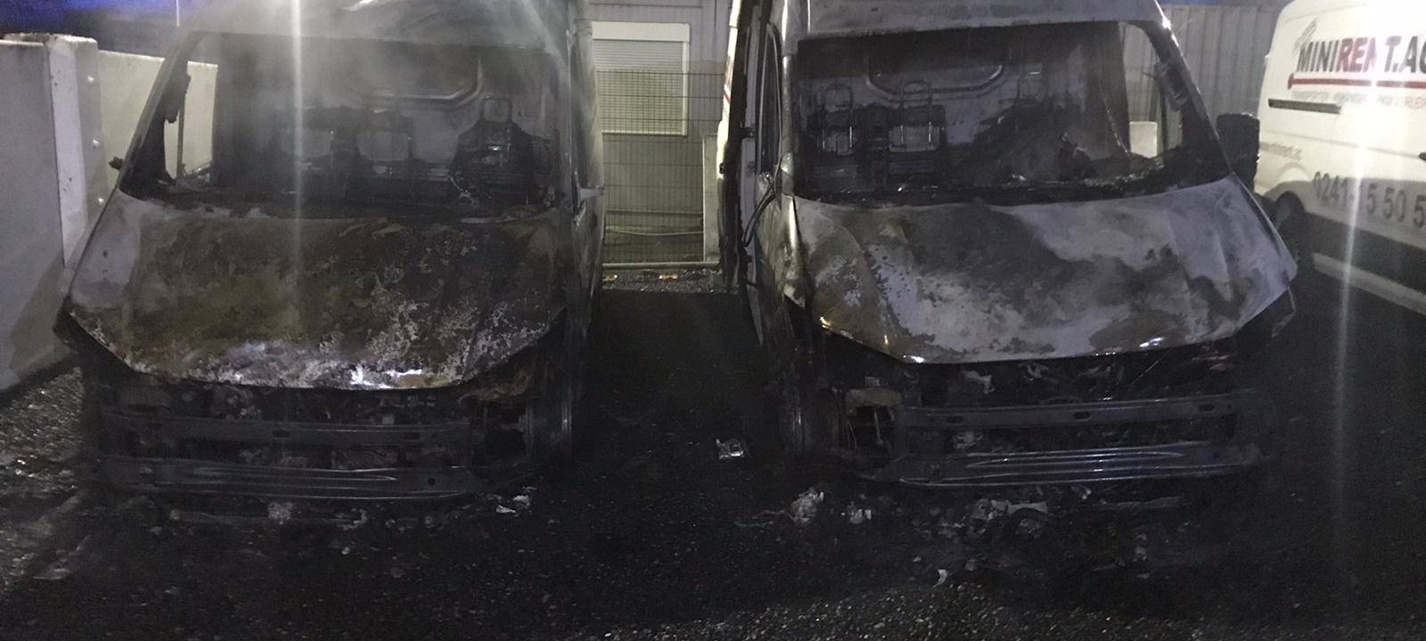 Mietfahrzeuge in Brand: Rassistischer Hintergrund?