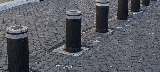 Versenkbare Poller am Annuntiatenbach denkbar