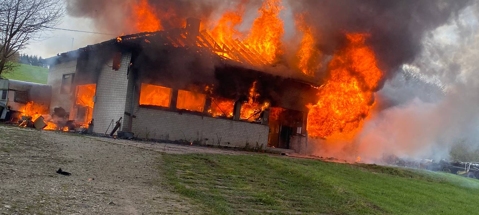 Feuer auf Bauernhof in Stolberg