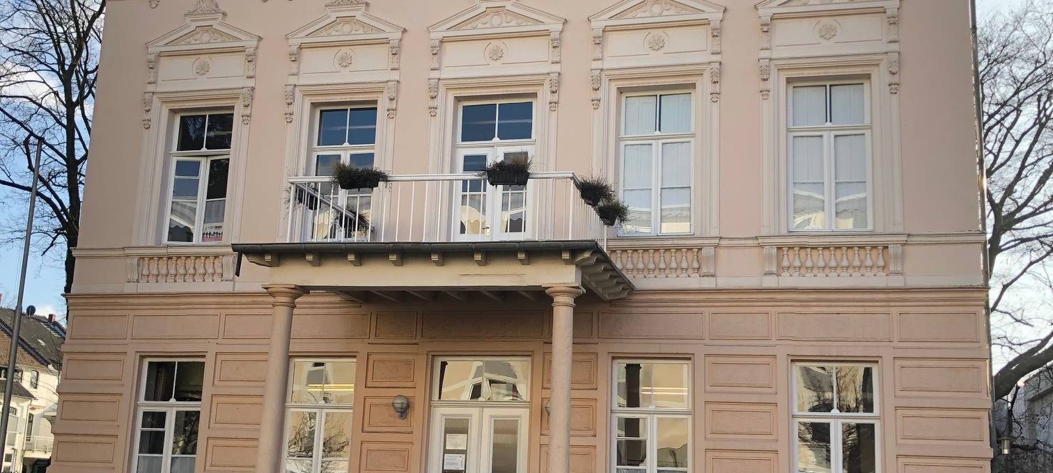 Mann mit Verbrennungen gefunden