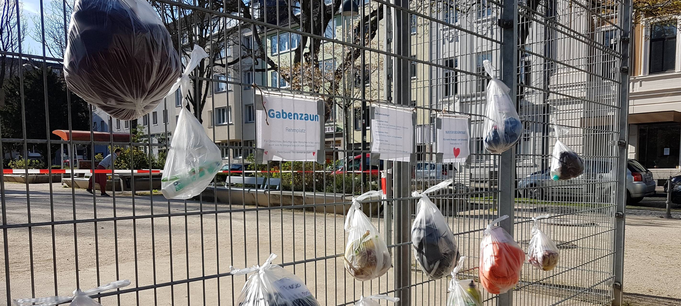 Gabenzäune für Bedürftige während der Corona-Krise