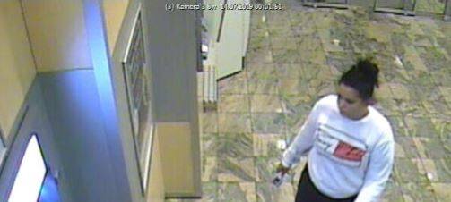 Kreditkartenbetrügerin gesucht