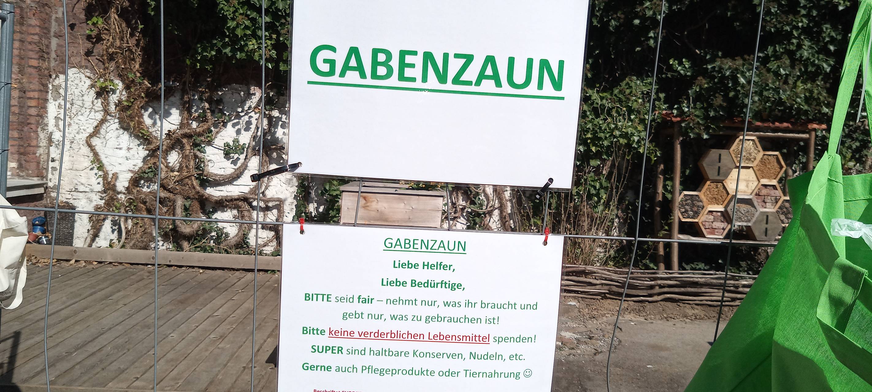 Stolberg: Gabenzaun eingerichtet