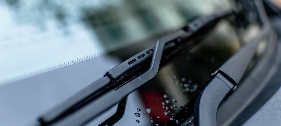 Dieb mit Windschutzscheibe geschnappt