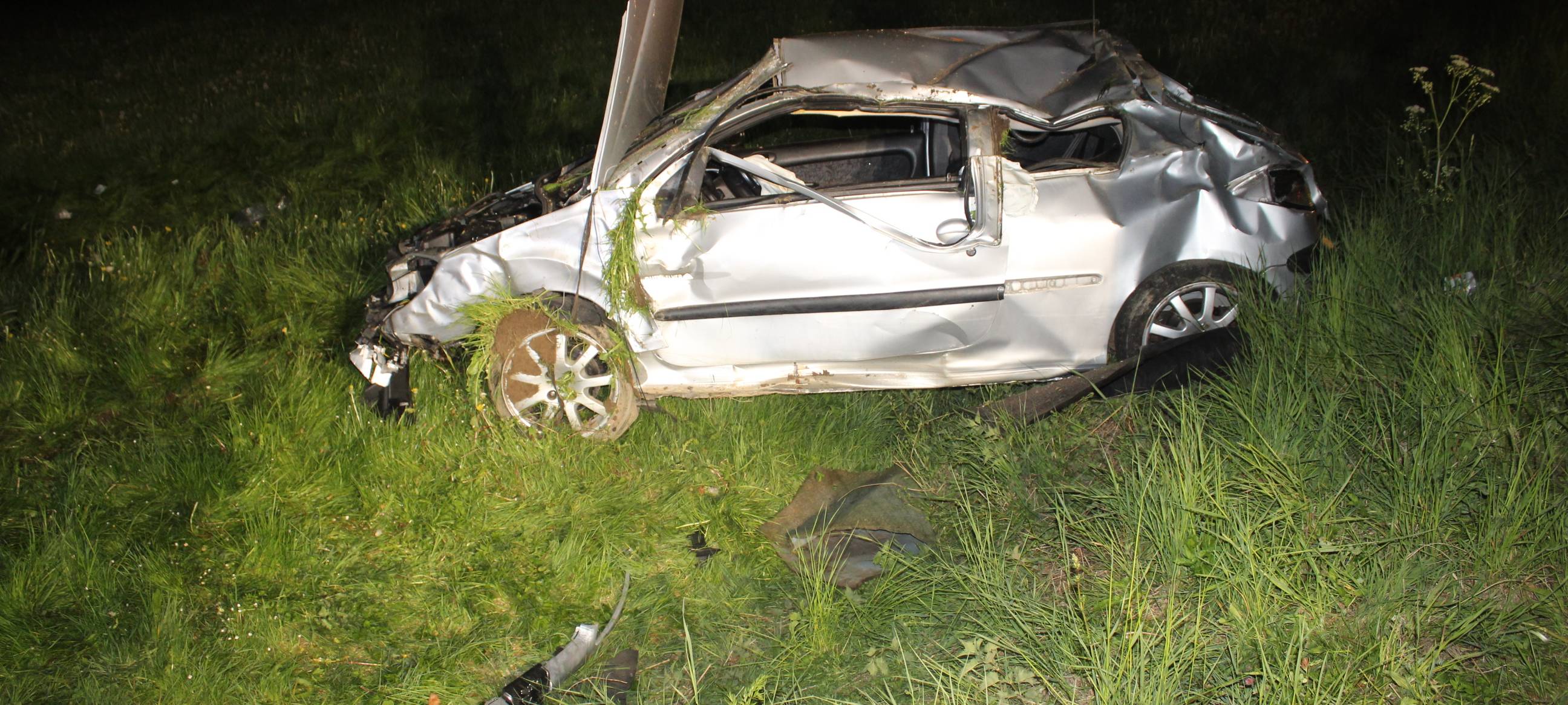 Schwerer Unfall in Monschau - Simmerather überschlägt sich