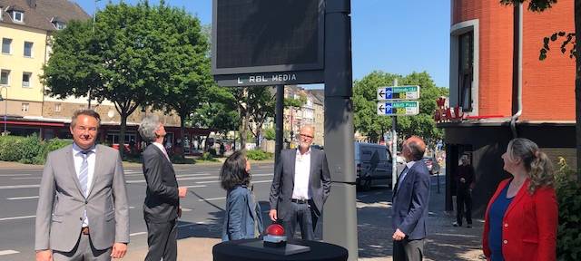 Neu in Aachen: "Digital City Flags"