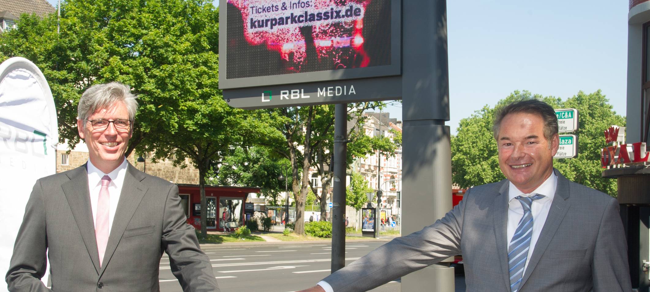 Neu in Aachen: "Digital City Flags"