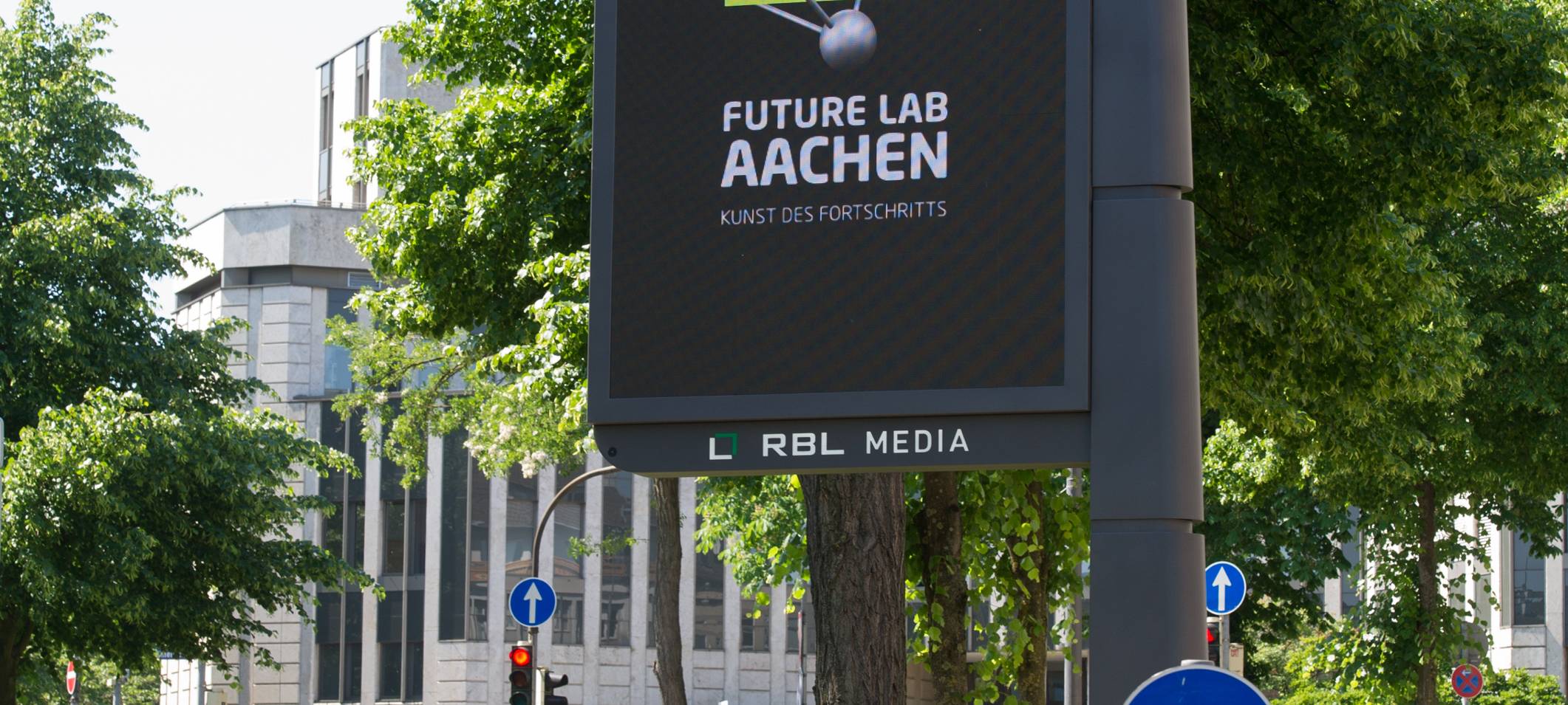 Neu in Aachen: "Digital City Flags"