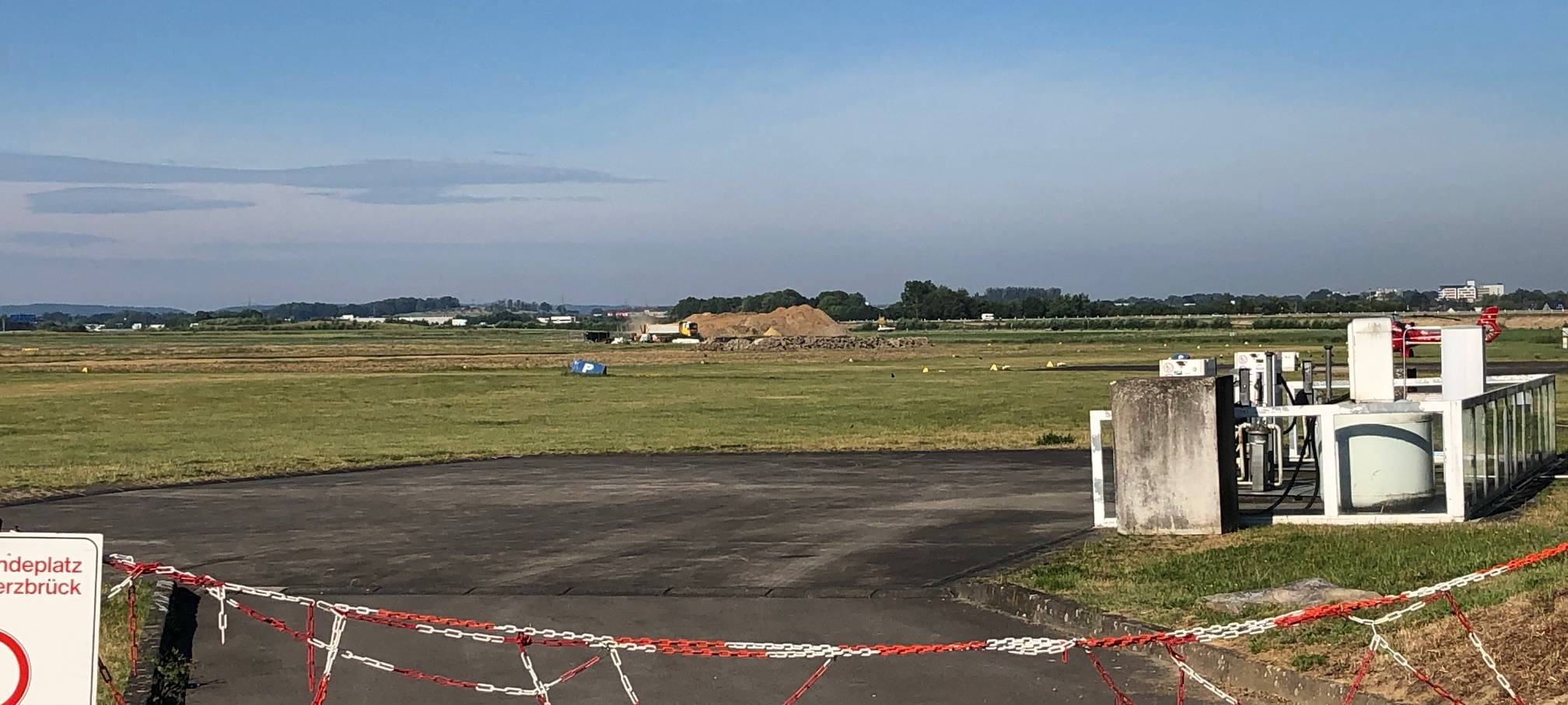 Neue Start- und Landebahn Merzbrück wird feierlich eröffnet