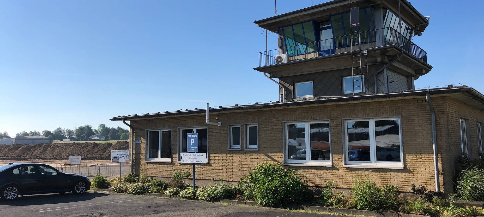 Neue Start- und Landebahn Merzbrück wird feierlich eröffnet