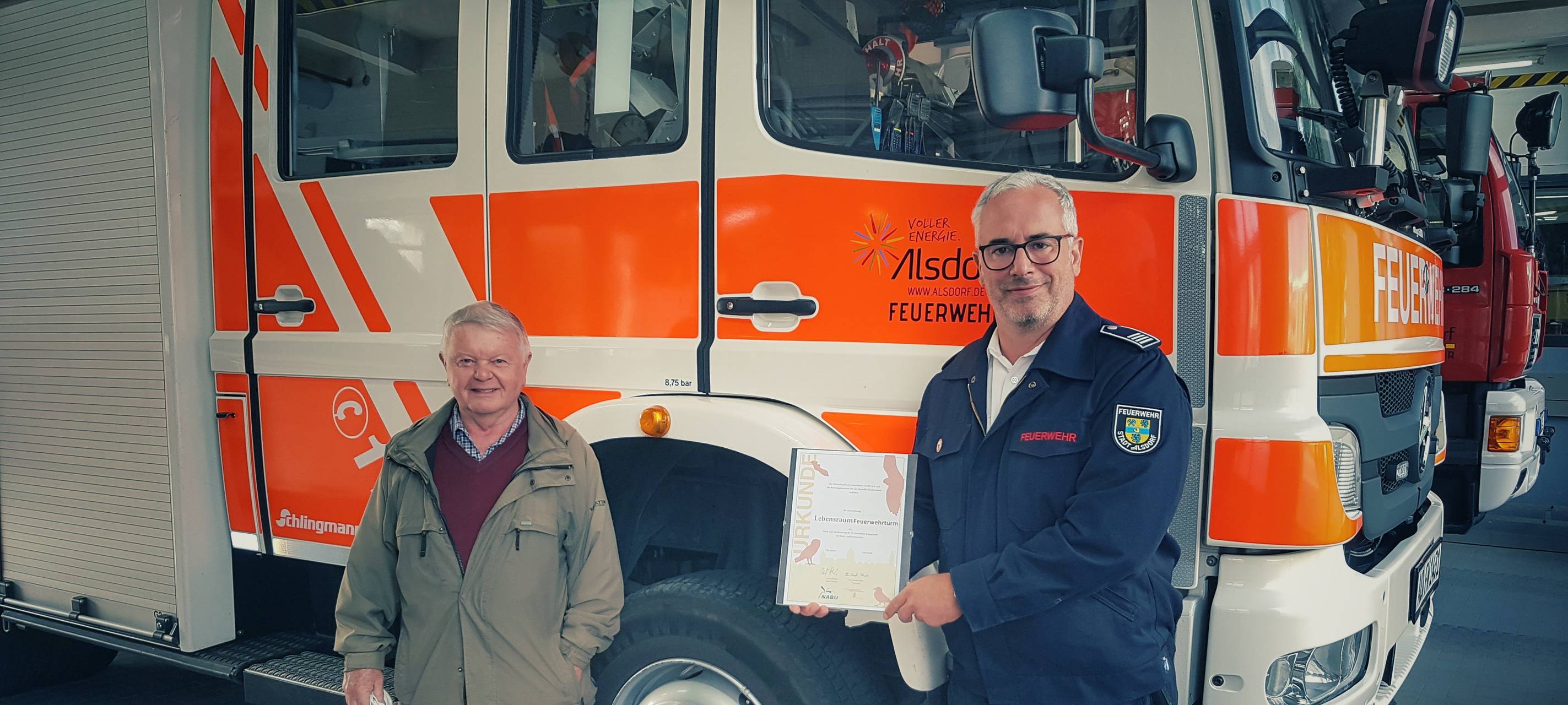 Falkenfreunde bei der Feuerwehr