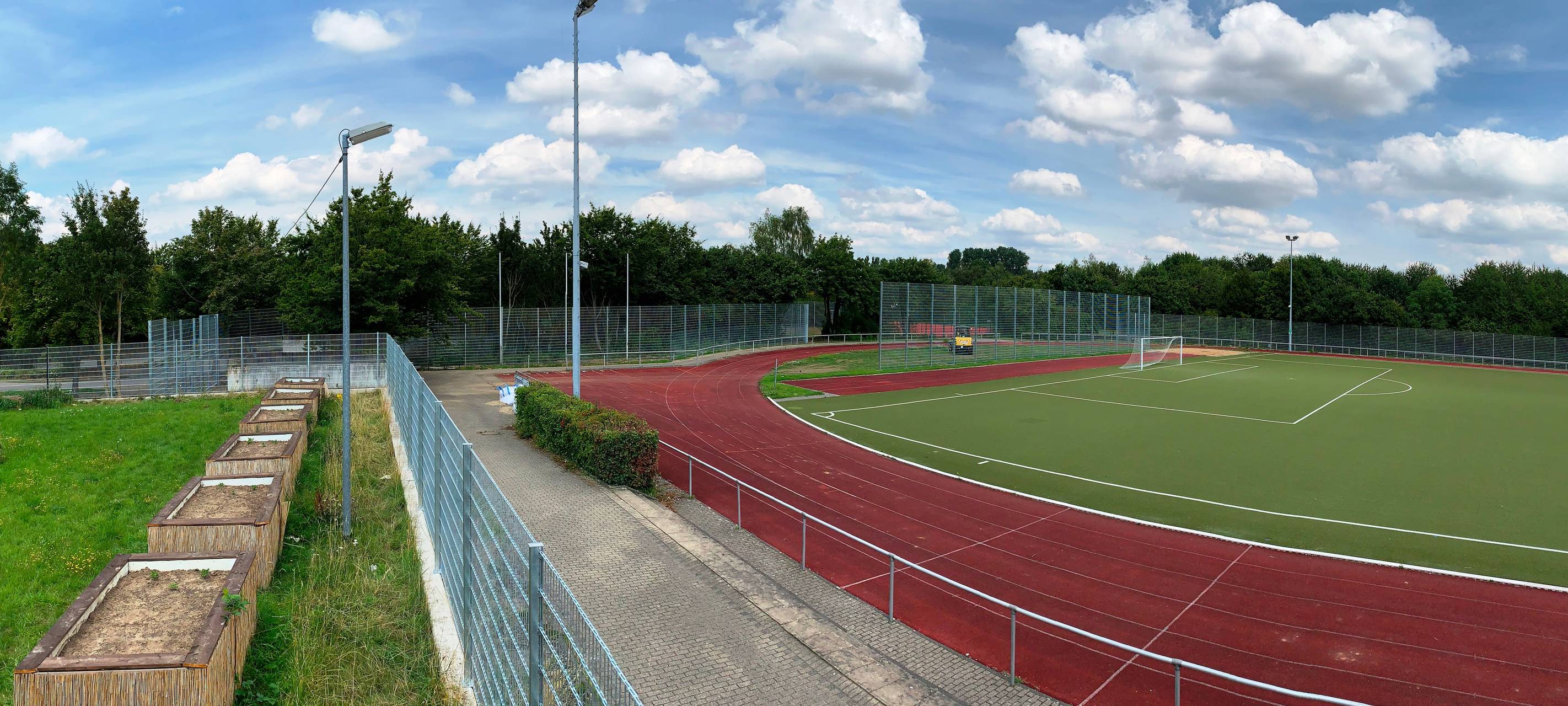 Gustav-Heinemann-Sportplatz ist fertig