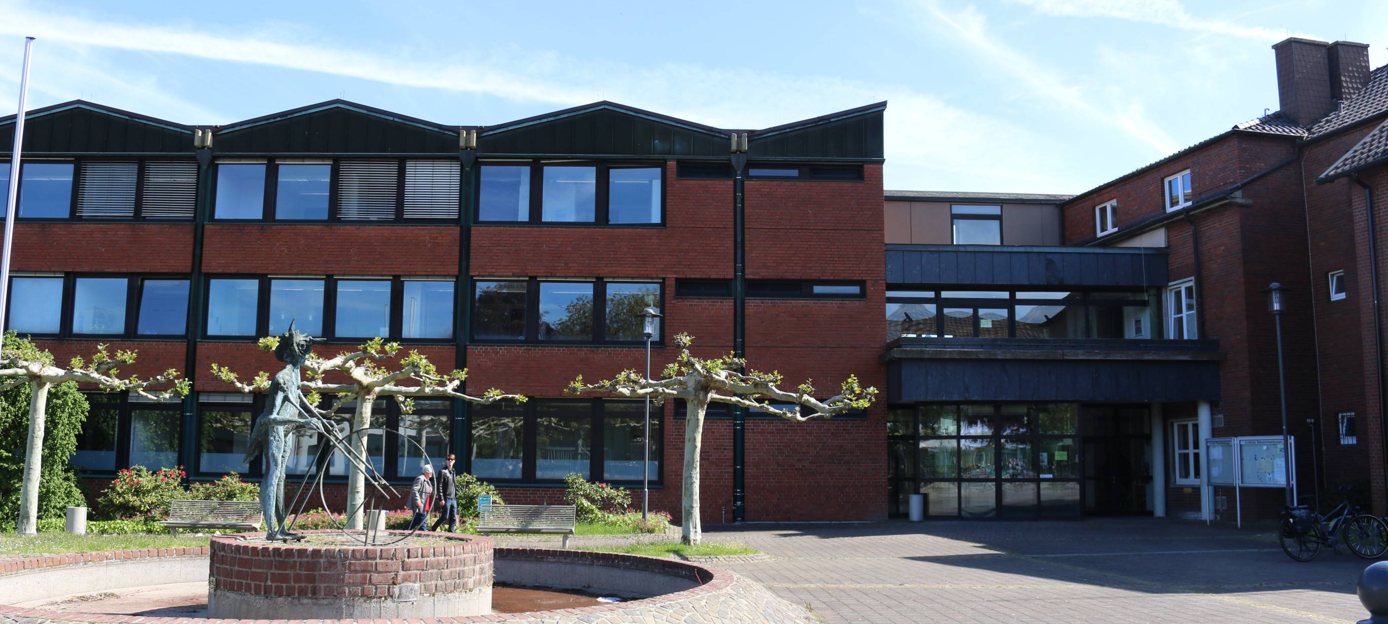 Grengrachtschule nach Decken-Einsturz