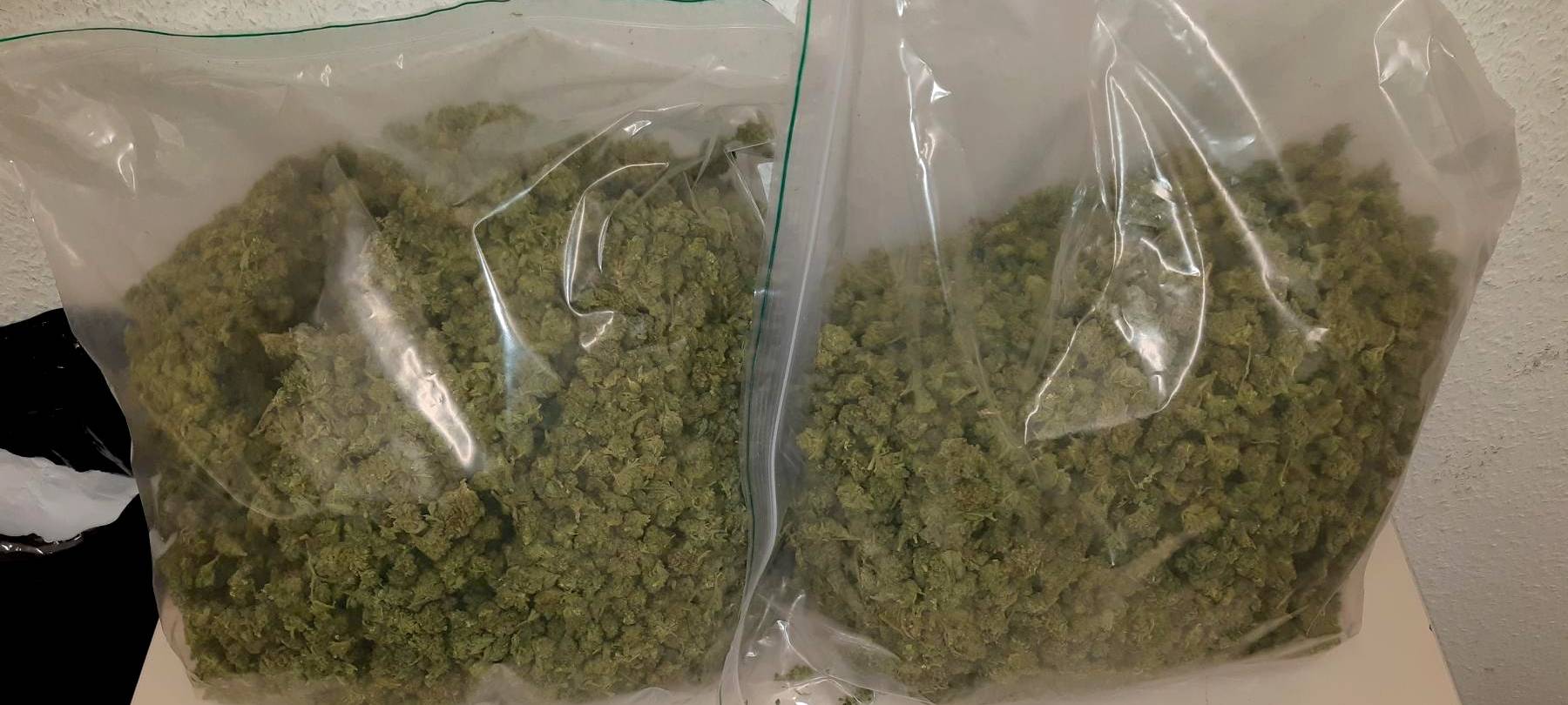 Zwei Kilo Gras im Kofferraum