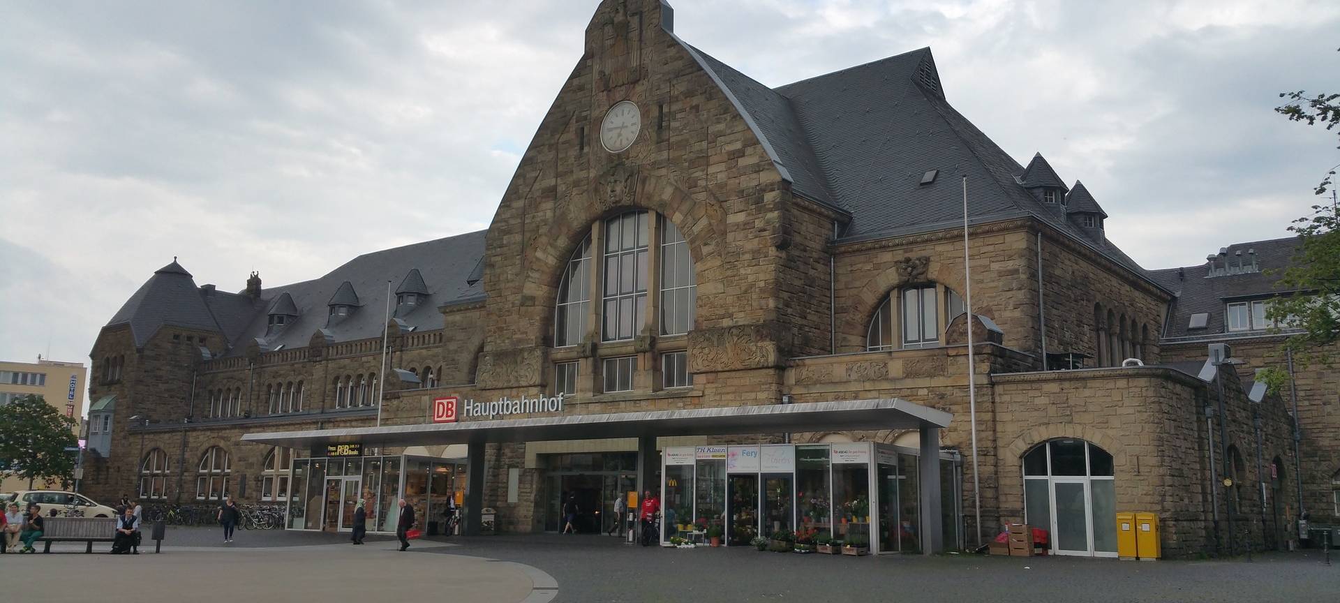 Neue Fassade für Verwaltungsgebäude