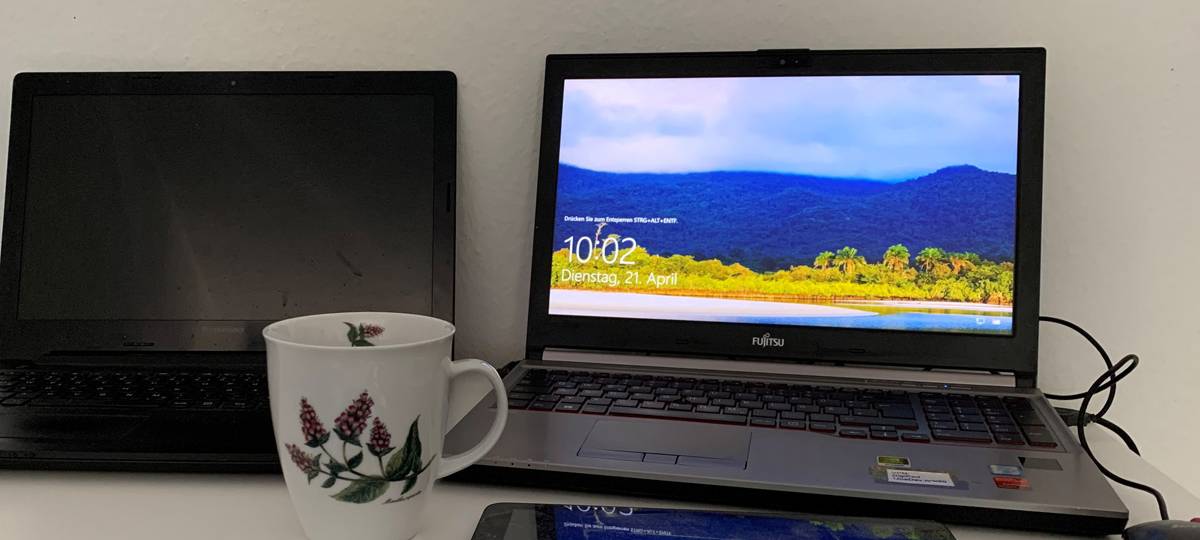 Vom Bett ins Homeoffice: gesetzlich versichert