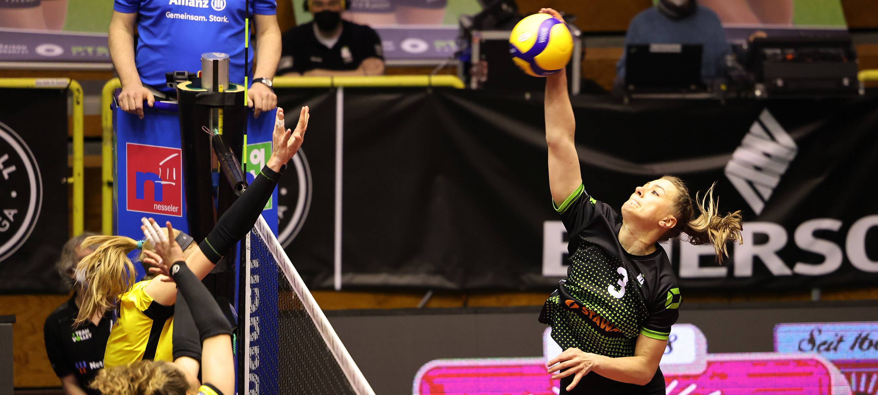 Ladies siegen - Alemannia verliert