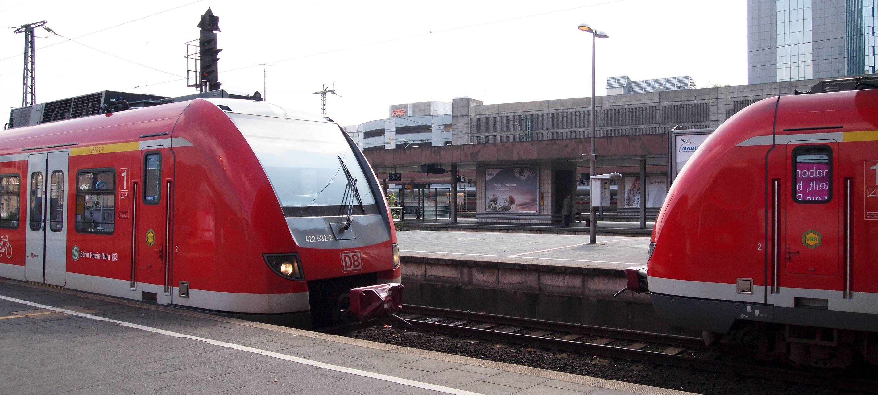 Deutsche Bahn und der Nachverkehr West wollen Bahnhöfe sanieren