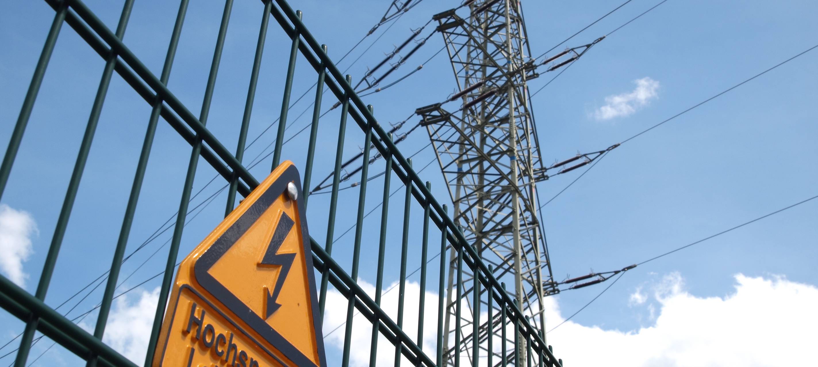 Freileitungskontrolle per Hubschrauber