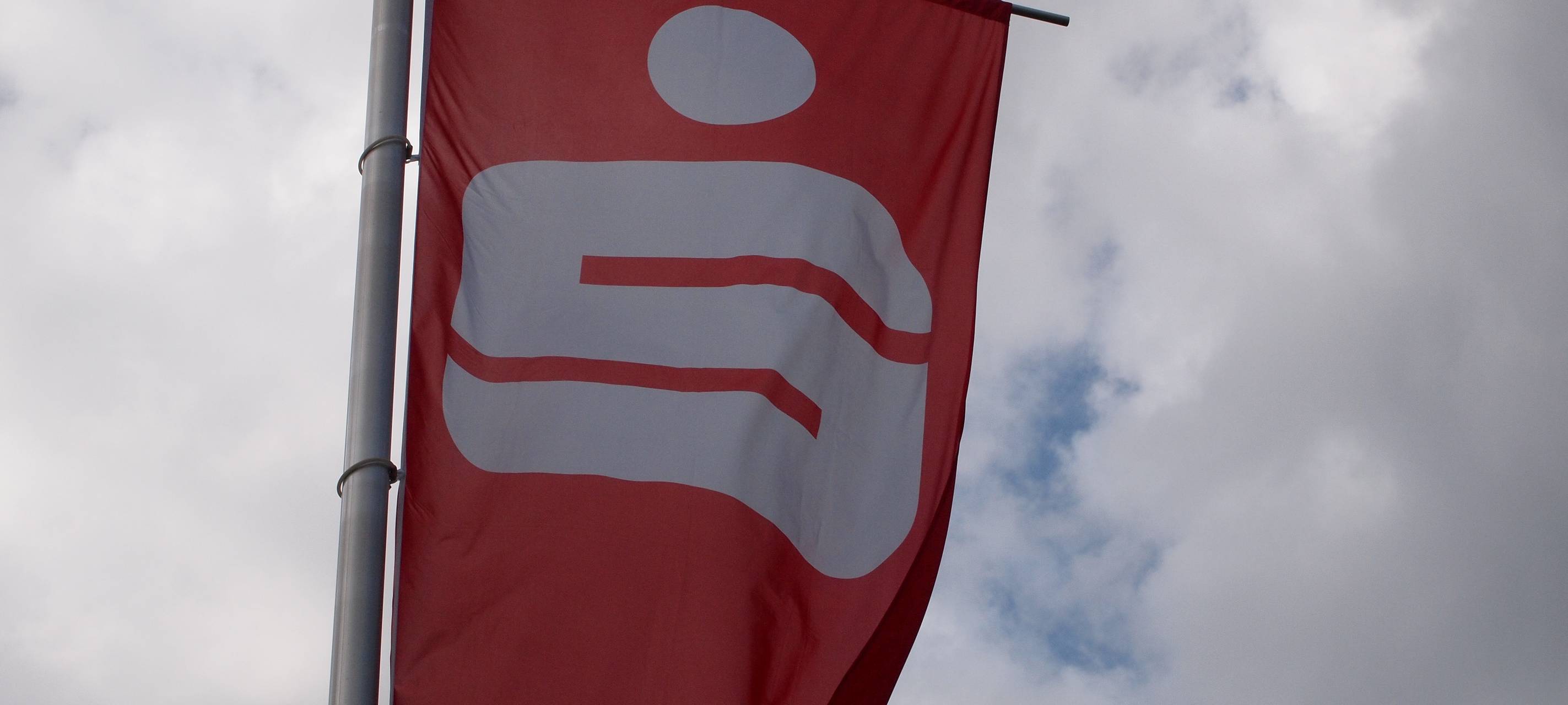 Unbekannte brechen Schließfächer auf