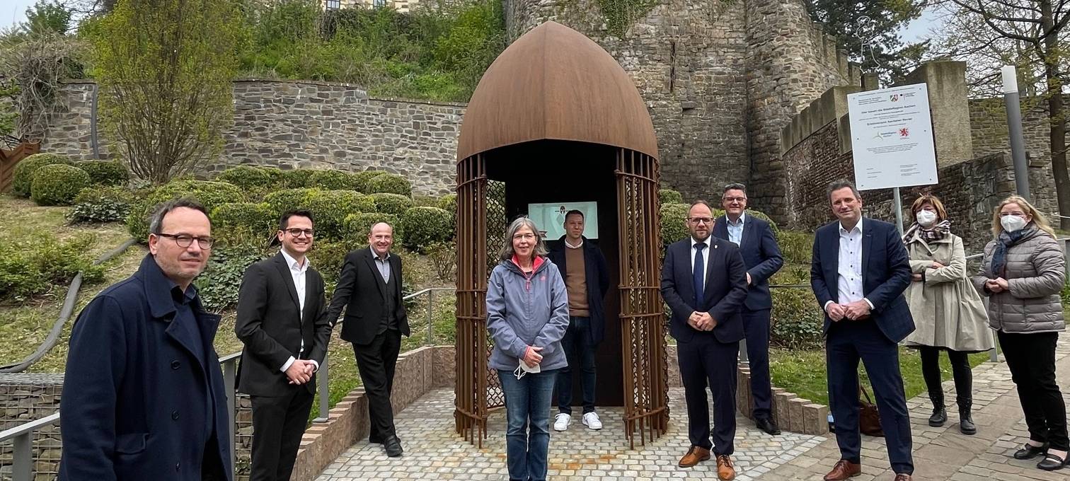 Neu in Herzogenrath: Der "Ritterhelm" am Fuß von Burg Rode