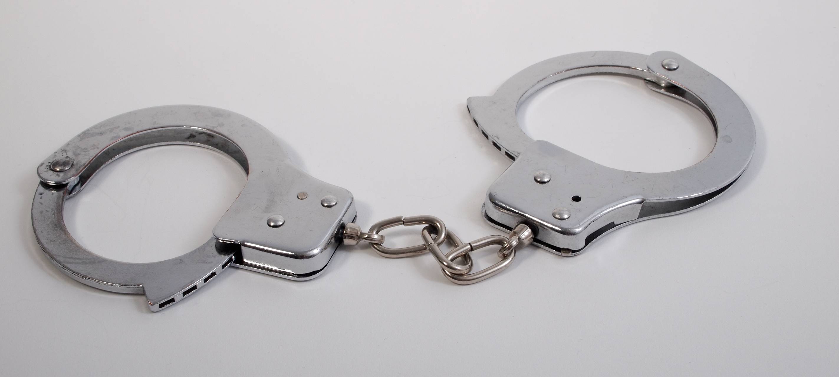 Fußgänger in Lebensgefahr: Festnahme nach Unfallflucht