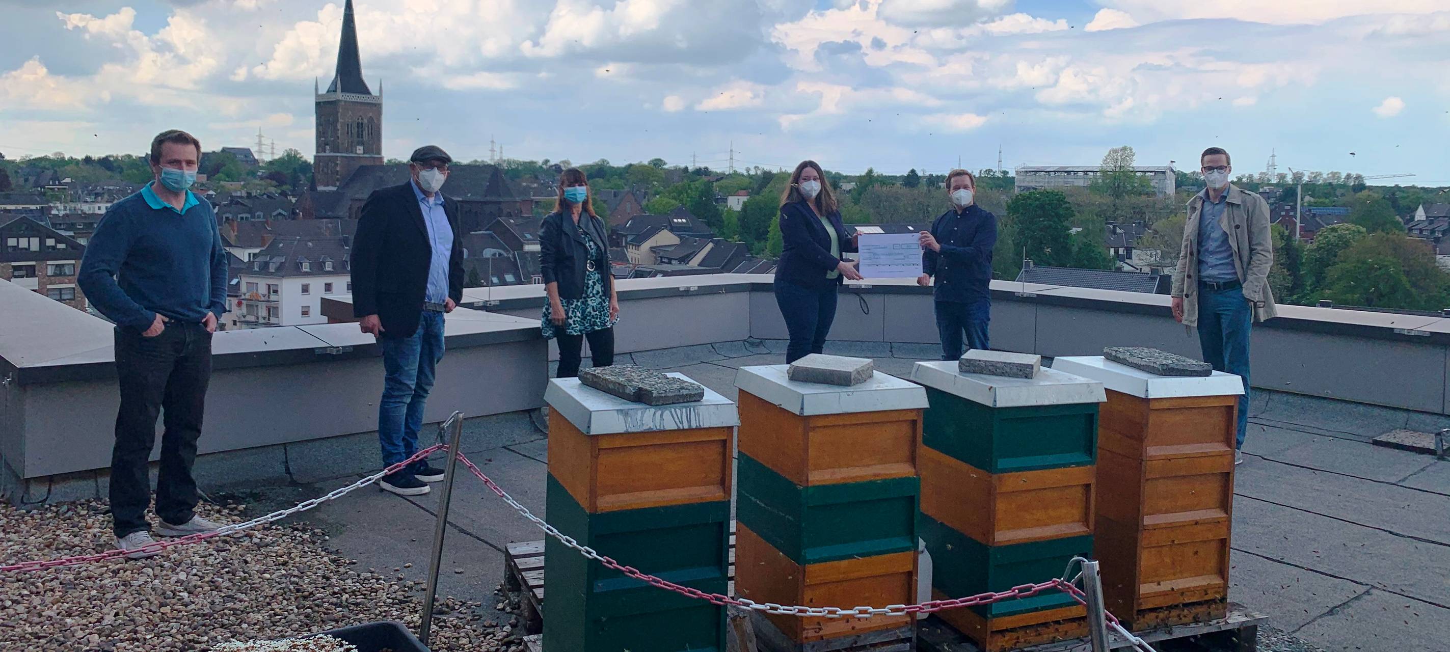 Spendenübergabe zum Eschweiler Rathaus-Honig
