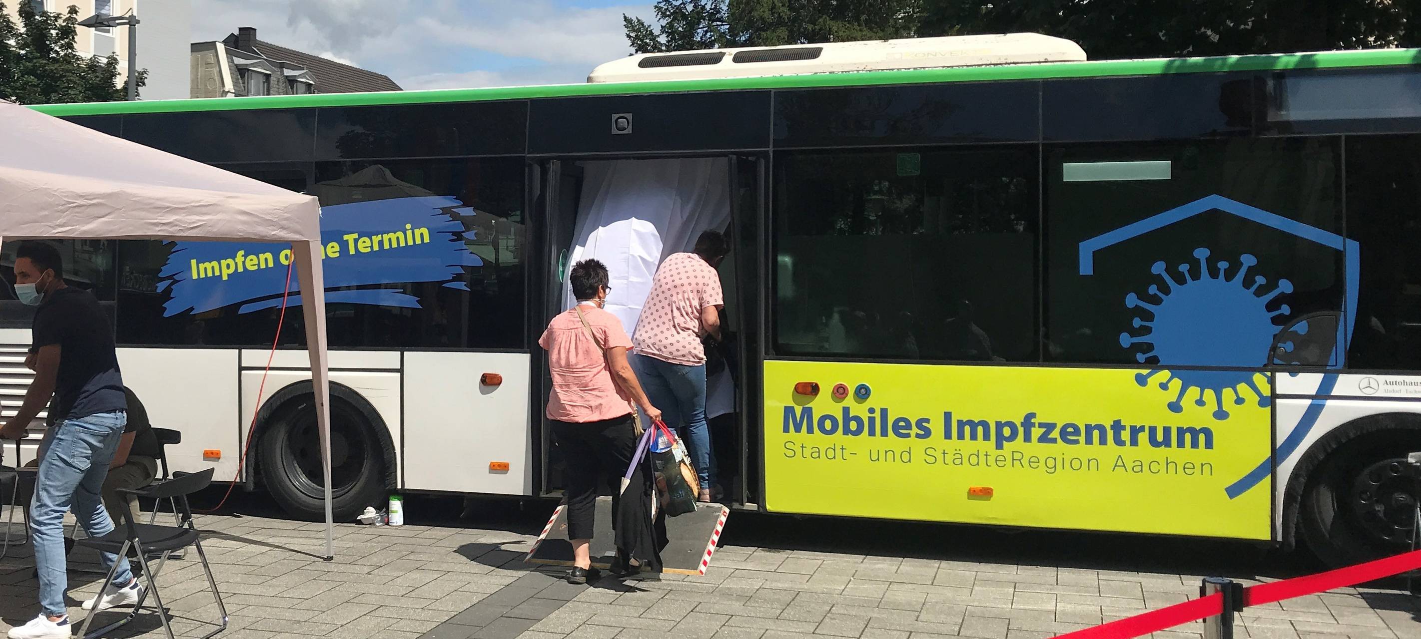 Impfbusse und Inzidenz in der StädteRegion