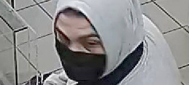 Tankstellenraub: Wer kennt diesen Mann?