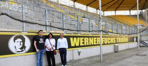 Tivoli: Werner-Fuchs-Tribüne eingeweiht