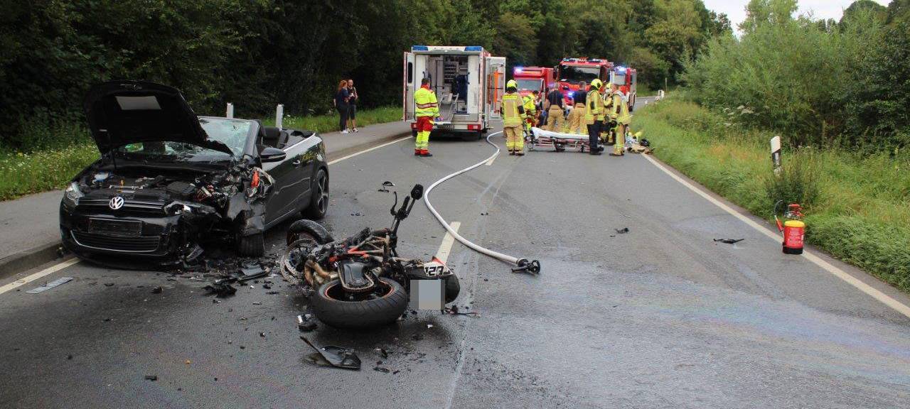 Motorradfahrer tödlich verunglückt