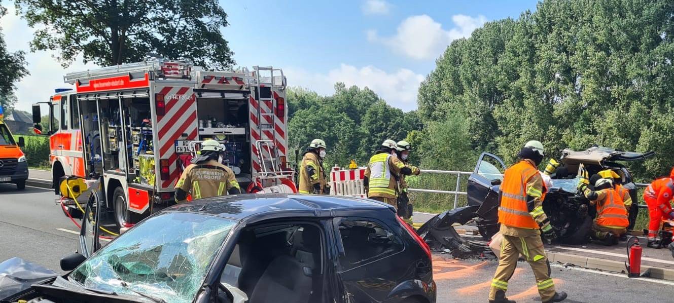 Zwei Verletzte bei Unfall auf der B57