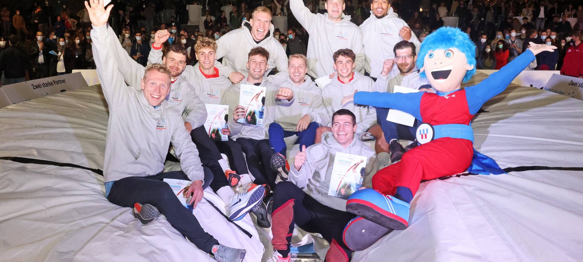 Matt Ludwig gewinnt 16. Aachener Domspringen