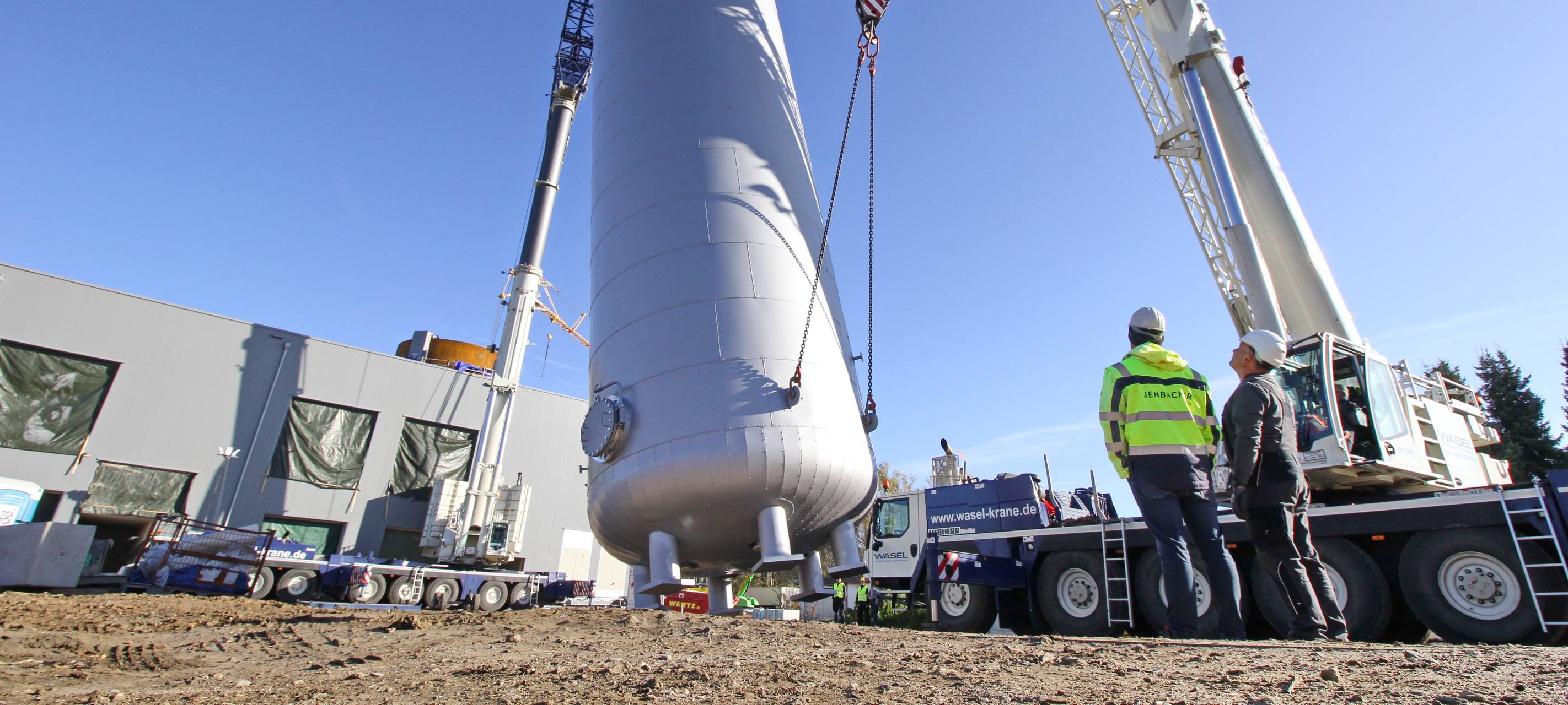 Bau des STAWAG-Blockheizkraftwerks in Aachen "im Plan"