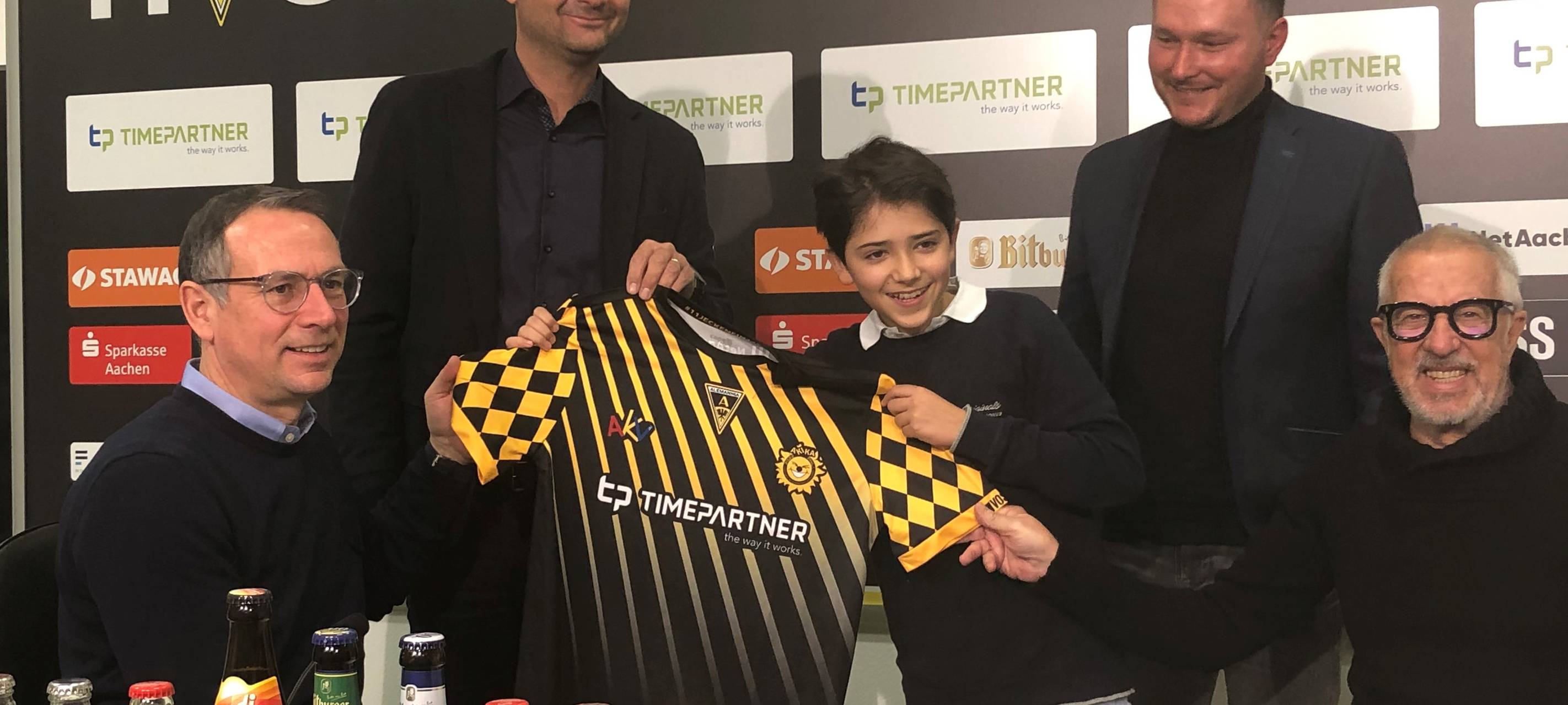 Alemannia mit AKV-Trikot