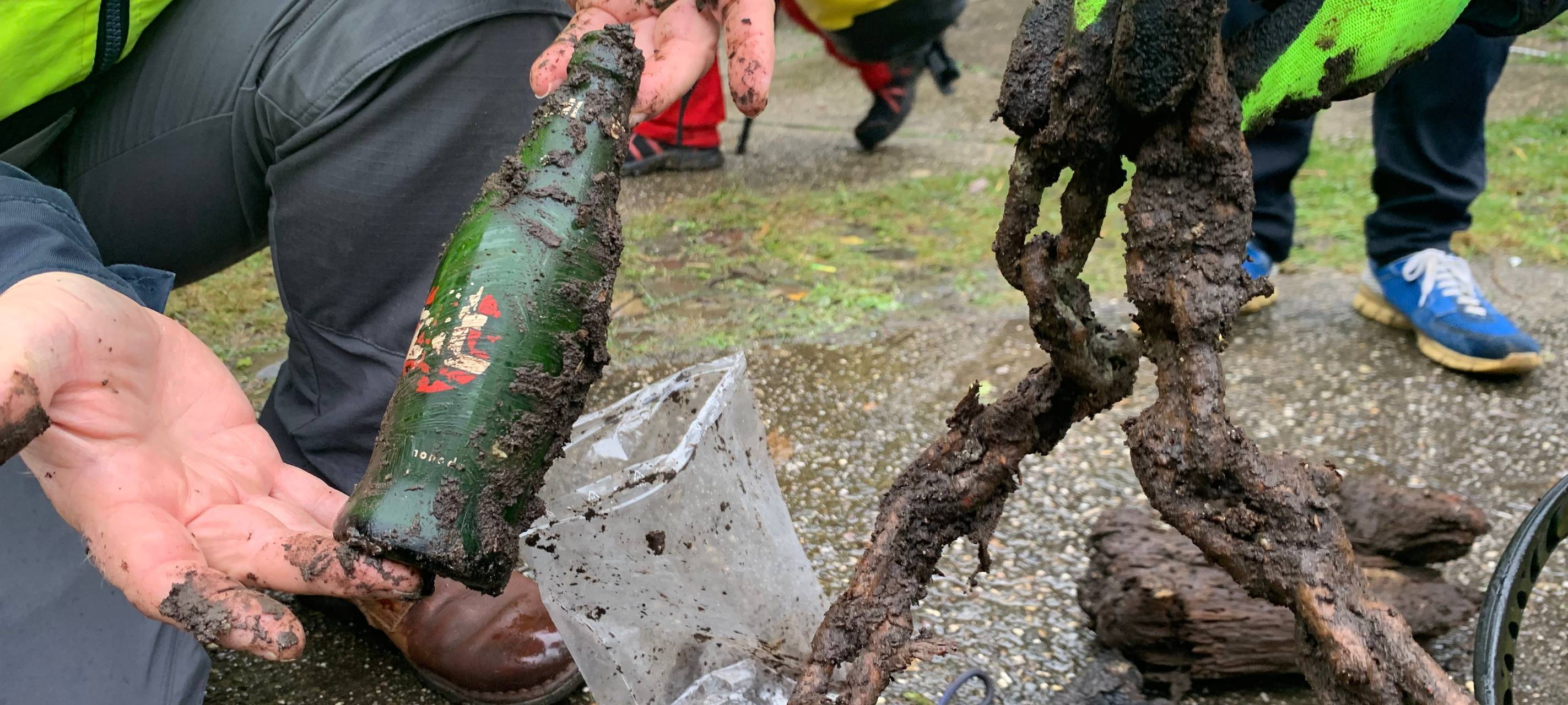 Brunnenschacht auf Gut Muffet erforscht