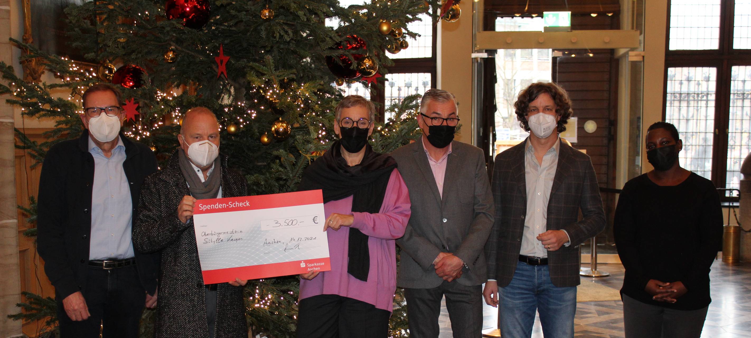 Vorweihnachtliche Spenden