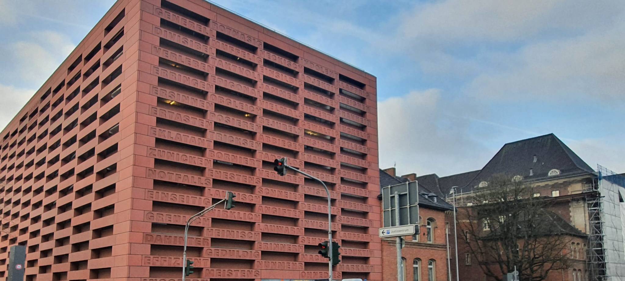 Bombendrohungen an Gerichten wohl von Rechtsextremem