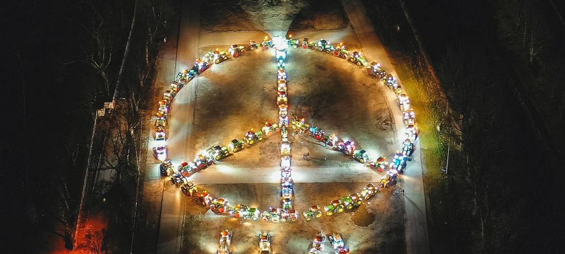 Landwirte setzen Friedenszeichen in Eschweiler