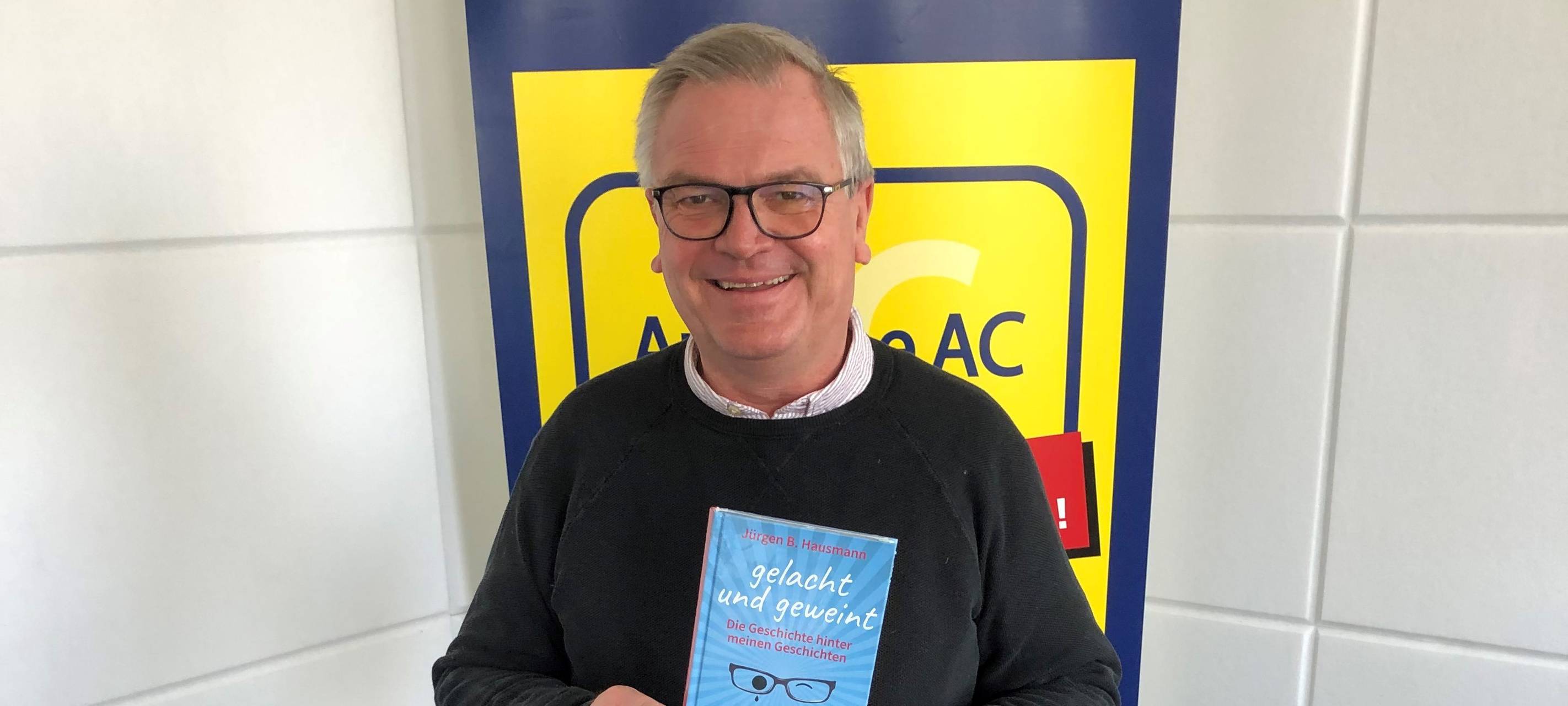 Interview mit Jürgen B. Hausmann über dessen Autobiografie