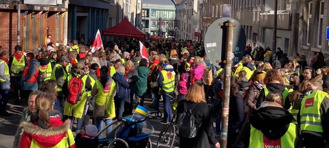 Rund 1.150 Warnstreikende in kommunalen Kitas und OGS