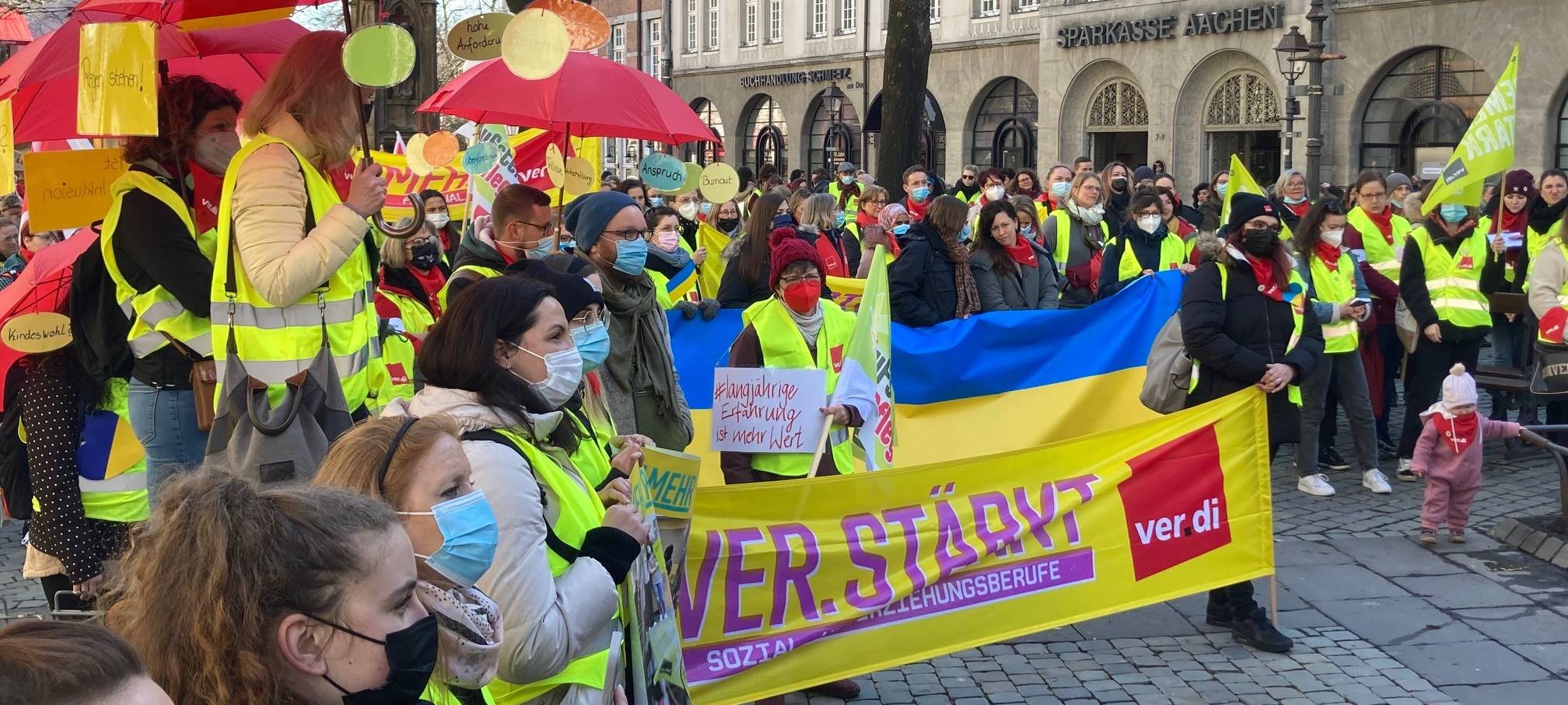 Rund 1.150 Warnstreikende in kommunalen Kitas und OGS